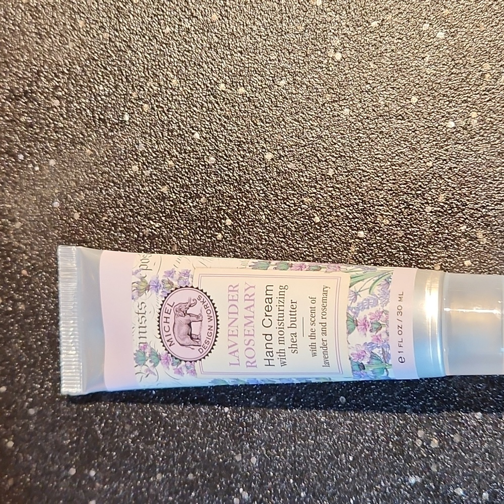 Hand Lotions - Picture 4 of 4